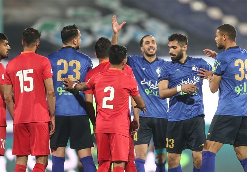 فولاد در حال جمع‌آوری مدارک نظام وظیفه ۲ بازیکن استقلال/ تنظیم شکایت بعد از استعلام از سازمان لیگ