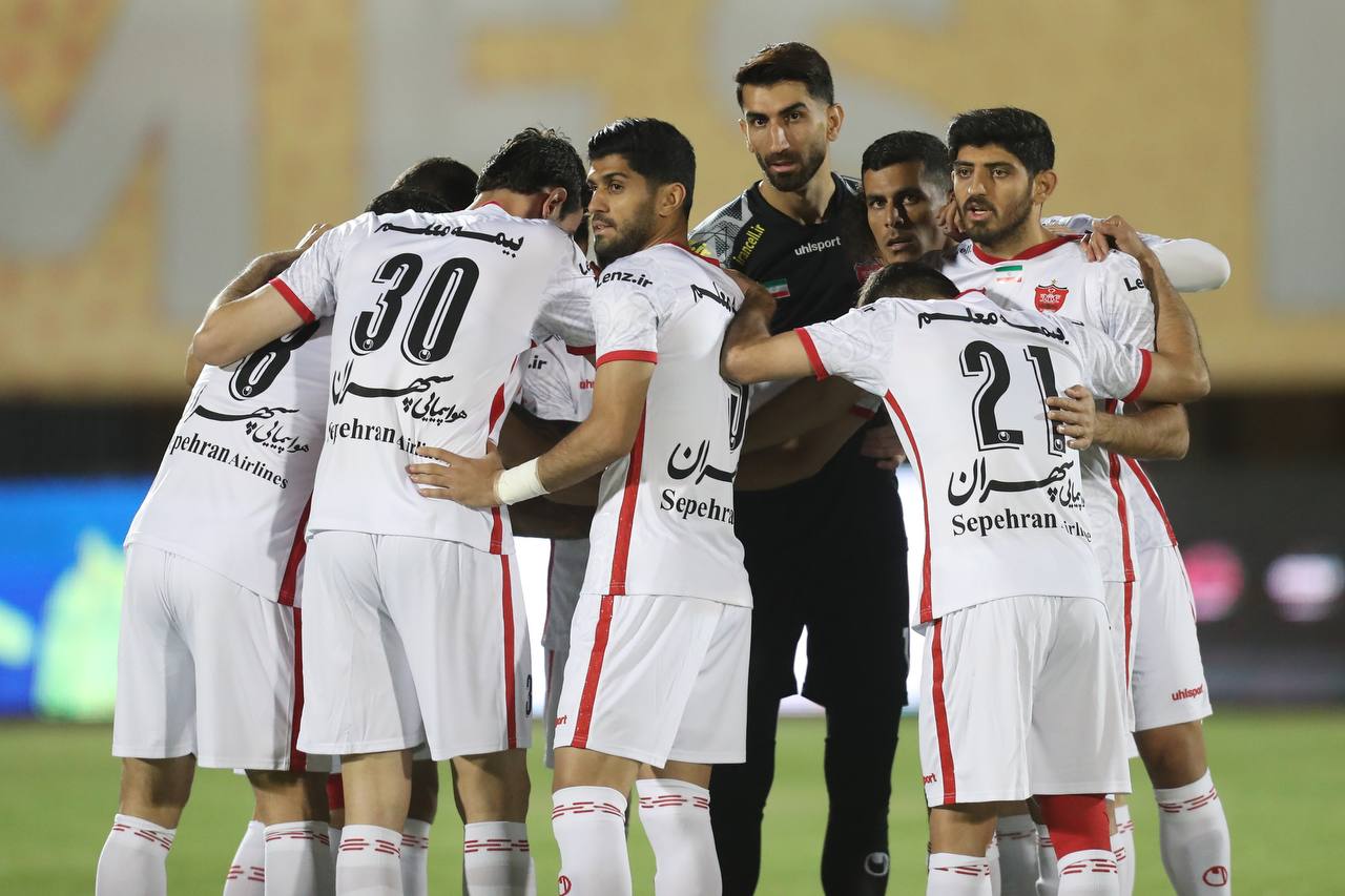 قاسم دهنوی: پرسپولیس مانند مار زخمی است/ تعویض‌ها ورق بازی را برگرداند