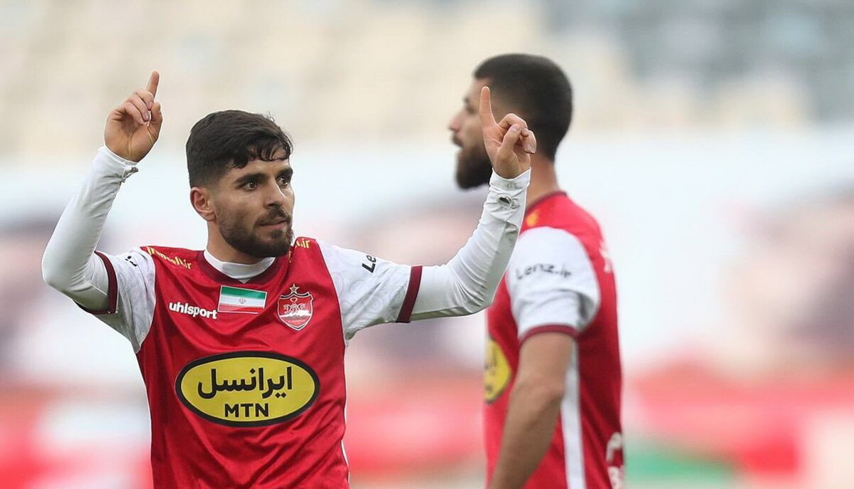 قانون جدید نقل و انتقالات / ماندن دو مهاجم پرسپولیس در لیست