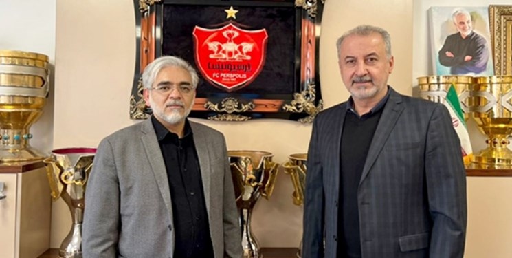 قربان زاده: مدیریت پرسپولیس و استقلال به سهامداران عمده آنها می‌رسد/ وزیر ورزش دیگر رئیس مجامع سرخابی‌ها نیست