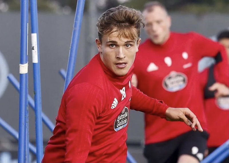 قلعه نویی: پدر یک بازیکن به ایران می آید تا ملی پوشش کنیم! | او انگیزه زیادی پیدا کرده است