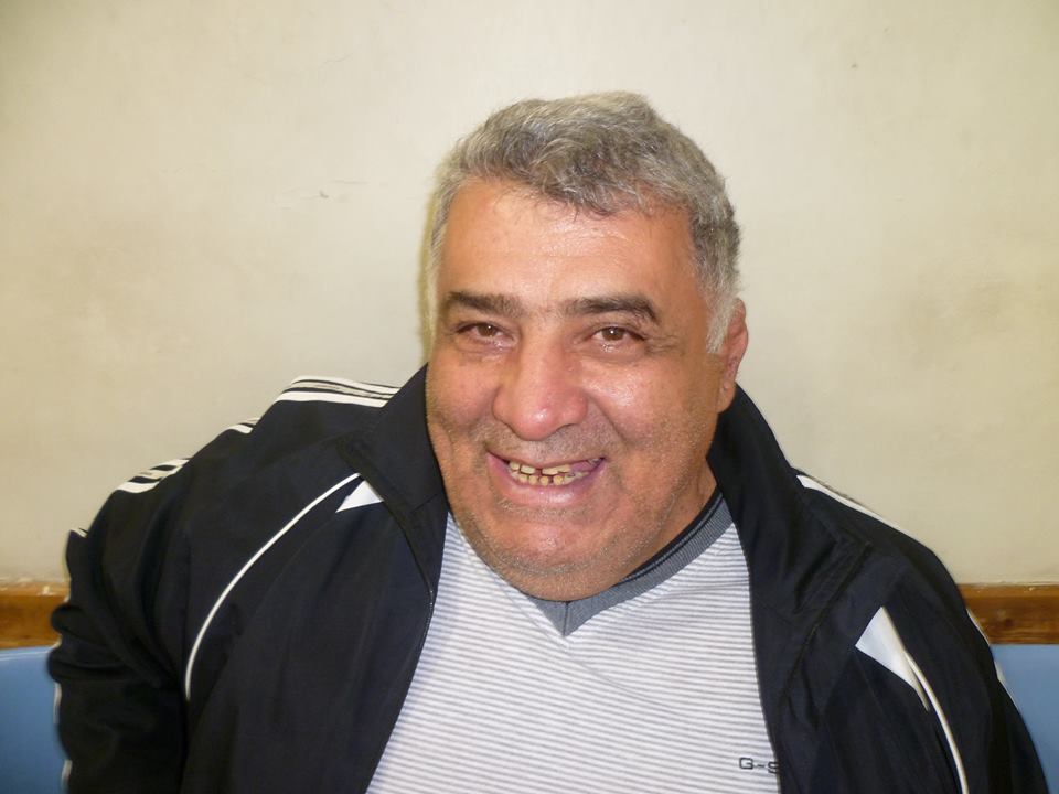 لبخند گرم یخ زده