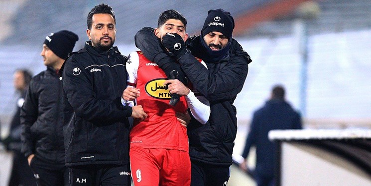 ماجرای عجیب تعویض پرسپولیس مقابل نساجی / سوال گل‌محمدی از داور بازی بعد از اخراج ترابی