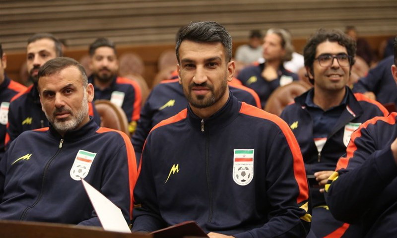 ماهینی: سرمربی پرسپولیس باید خارجی باشد / هرکسی بیاید باید قهرمان شود