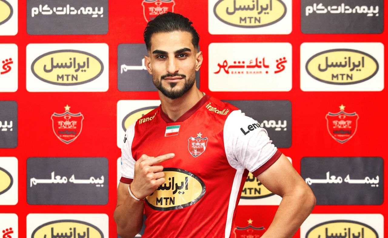 مجوز بازی ۲ بازیکن پرسپولیس صادر شد