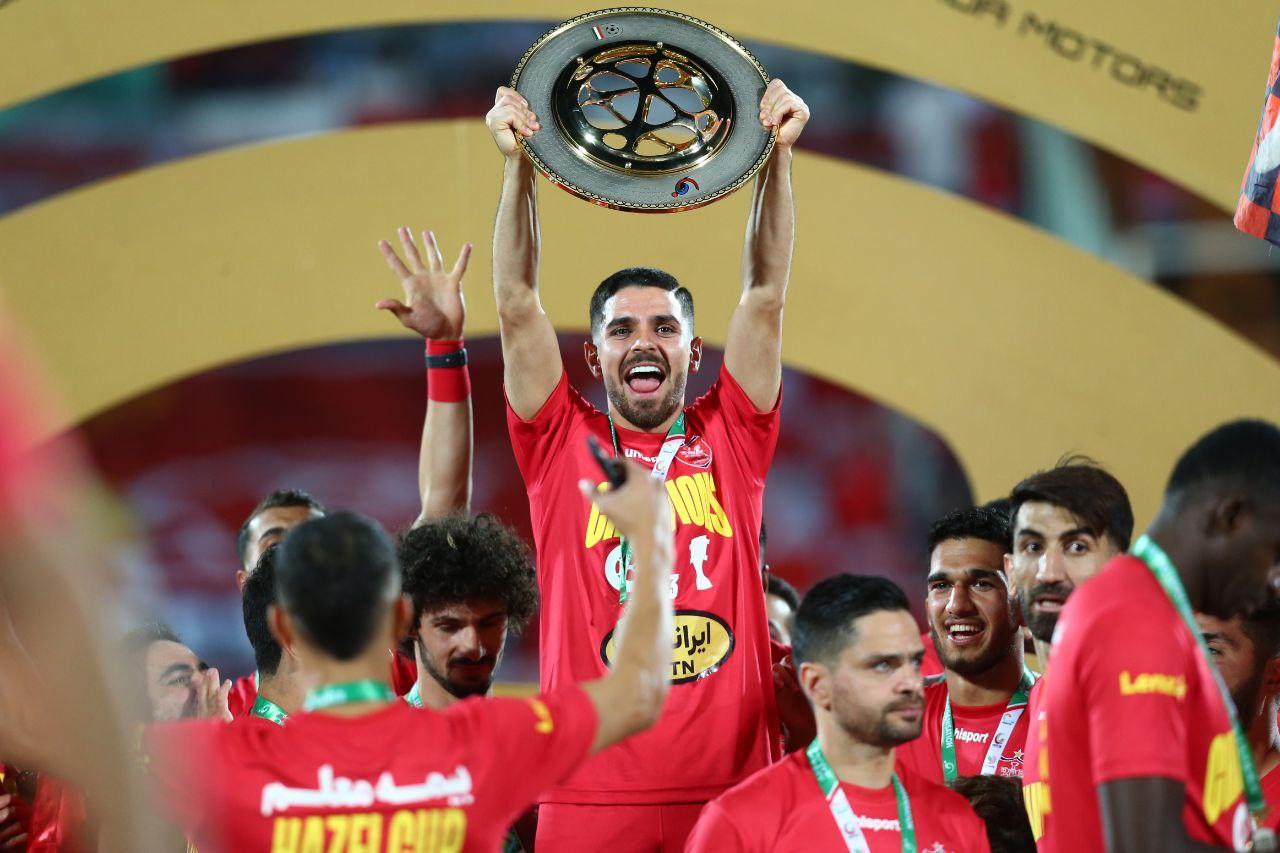 محمد عمری در پرسپولیس ماندنی شد