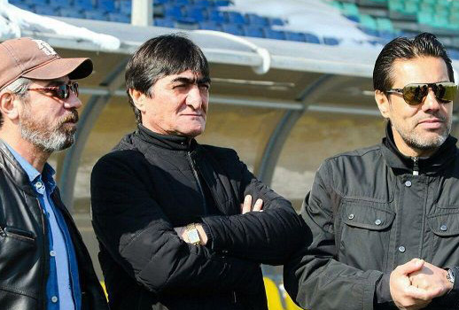 محمدخانی: هر چقدر به استقلال امتیاز هدیه بدهند باز پرسپولیس قهرمان می‌شود/ چطور بازی‌های استقلال ۳-۰ نشد؟