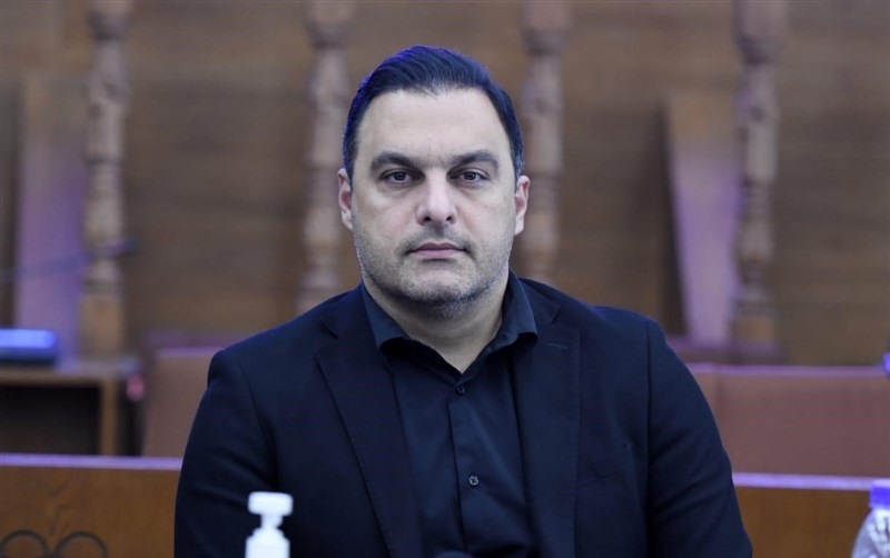 محمدی: قطعاً پنالتی استقلال اشتباه بود/ قبلاً داوران نمی‌دیدند اشتباه می‌کردند الان می‌بینند اشتباه می‌کنند!