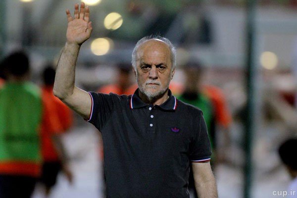 محمود خوردبین: پرسپولیس هنوز شانس قهرمانی دارد/ توجه به تیم‌های پایه مهم است