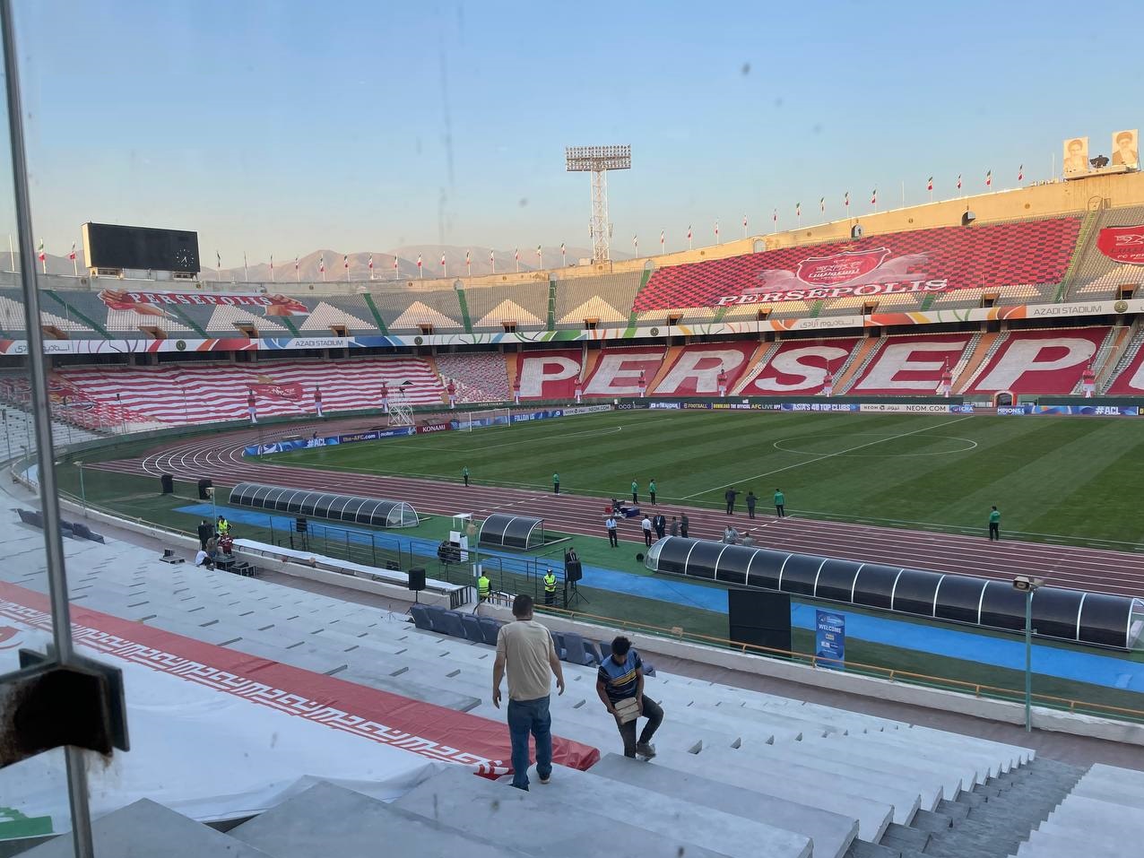 مدیران پرسپولیس پشت در ورزشگاه ماندند!