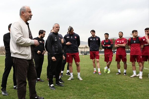 مدیرعامل پرسپولیس زود به شعار معروف رسید/ مغضوبان هاشمیان در ورزشگاه