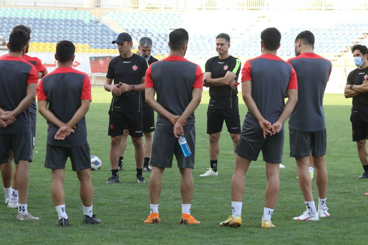 مربی پرسپولیس راهی تاجیکستان می‌شود