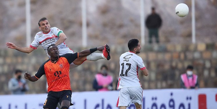 مس رفسنجان ۱-۱ پرسپولیس / دومین تساوی پیاپی با کرمانی‌ها