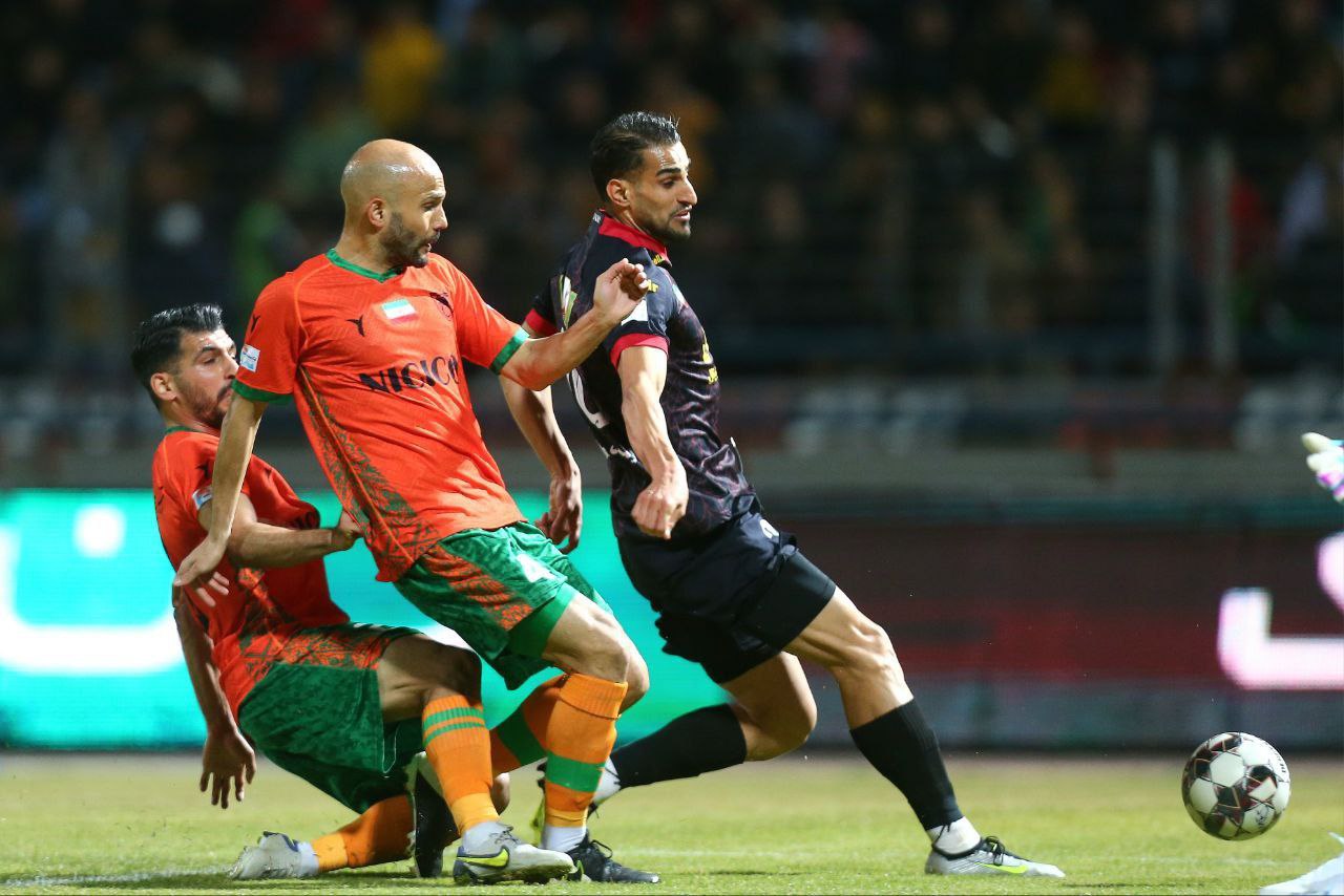 مس رفسنجان ۱-۱ پرسپولیس / پایان نیم فصل با تساوی