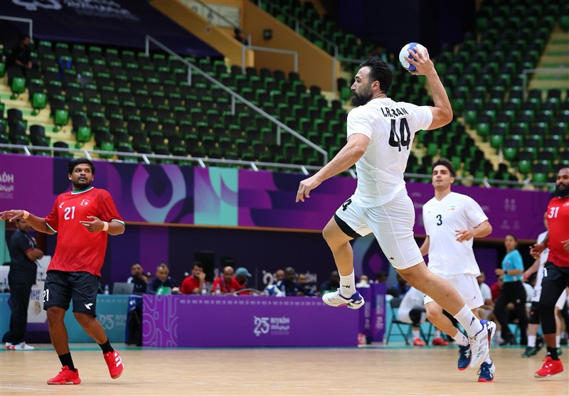 ملی‌پوش هندبال ایران: امارات را می‌بریم و صعود می‌کنیم