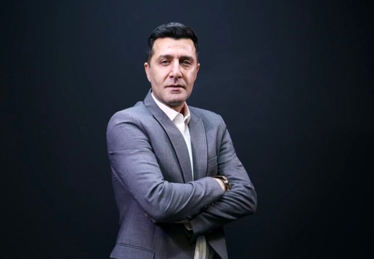 منافی: پرسپولیس قهرمان نشد چون بازیکنان بی‌کیفیت گرفت / دلیل کنار گذاشتن عالیشاه چیست؟