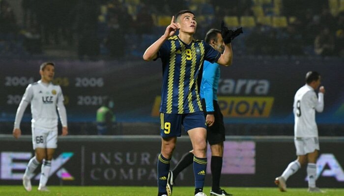 مهاجم ازبکستانی مدنظر پرسپولیس به ایران آمد