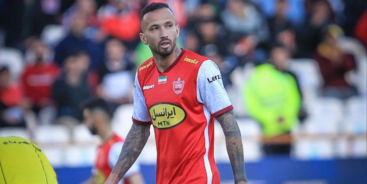 مهاجم پرسپولیس در تدارک سفر به دبی