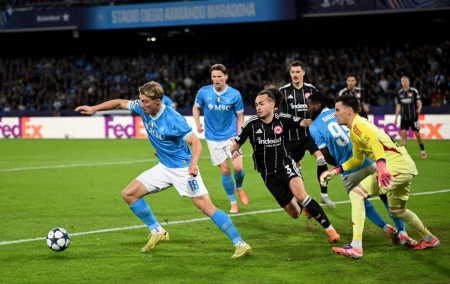 ناپولی ۰-۰ فرانکفورت؛ کونته متخصص ناکامی اروپایی!