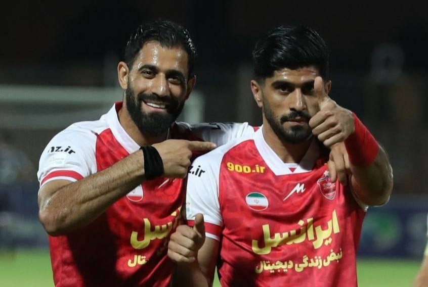 نفت آبادان ۰-۳ پرسپولیس / صدرنشینی با بردهای توقف ناپذیر پرسپولیس