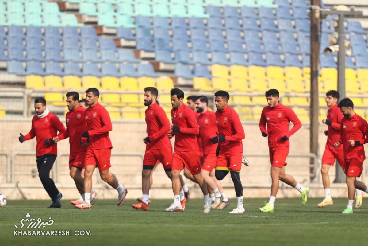 نیمکت امروز پرسپولیس در انزلی، تبعیدی ها برگشتند!