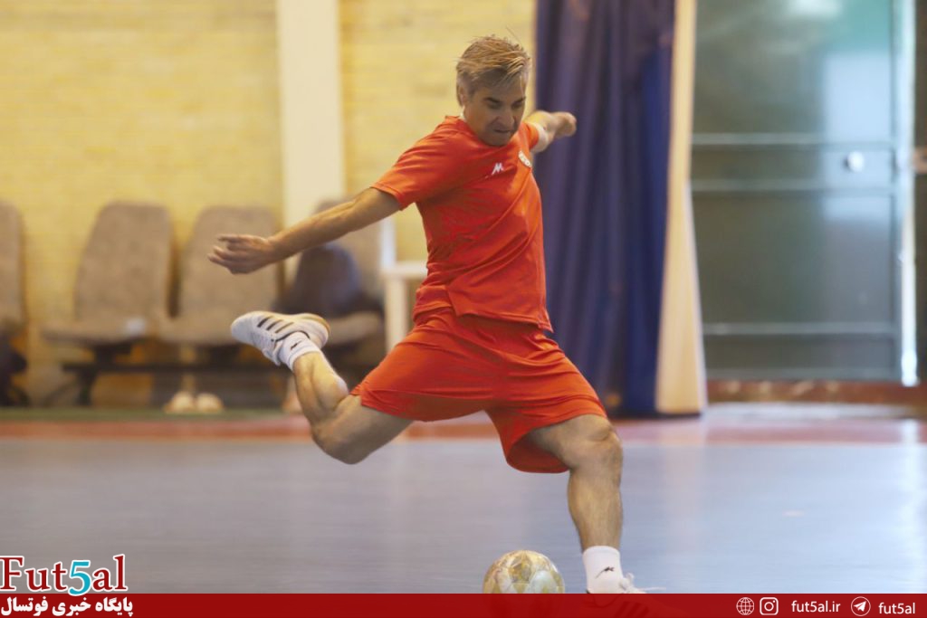 هدف اصلی ما حفظ قهرمانی آسیا است/ بازی‌های ریاض برای ما یک فرصت عالی است/ گروه سخت و آسان نداریم، همه خوبند/ برای ما زشت است تاج جام قهرمانی را به کشور دیگری بدهد