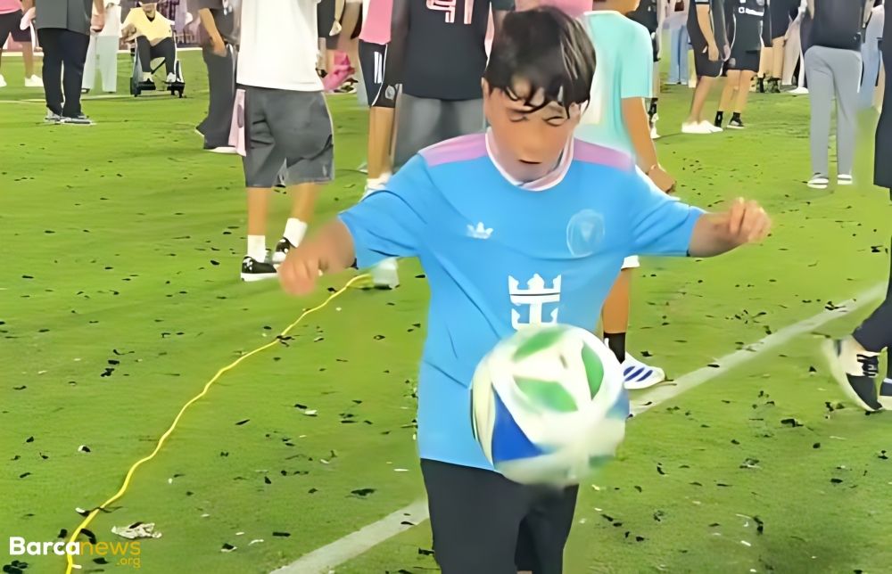 ویدیو: انجام سخت‌ترین حرکت نمایشی رونالدینیو توسط پسر لیونل مسی در جشن قهرمانی اینترمیامی