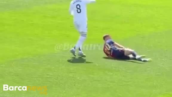 ویدیو: فدریکو والورده نزدیک بود گردن بازیکن بارسلونا را بشکند!