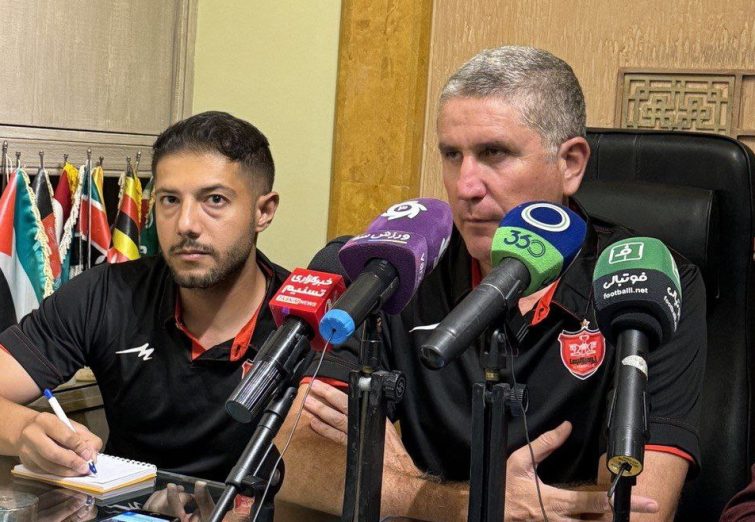 پرسپولیس و داشتن سه مترجم همزمان