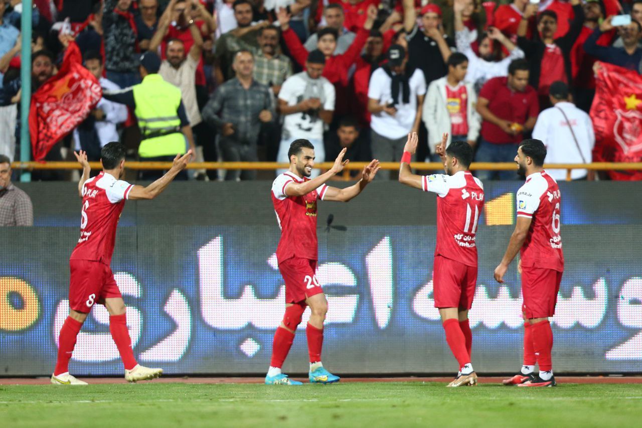 پرسپولیس ۱-۰ گل گهر / پنجمین برد فصل در حضور دختران پرسپولیسی