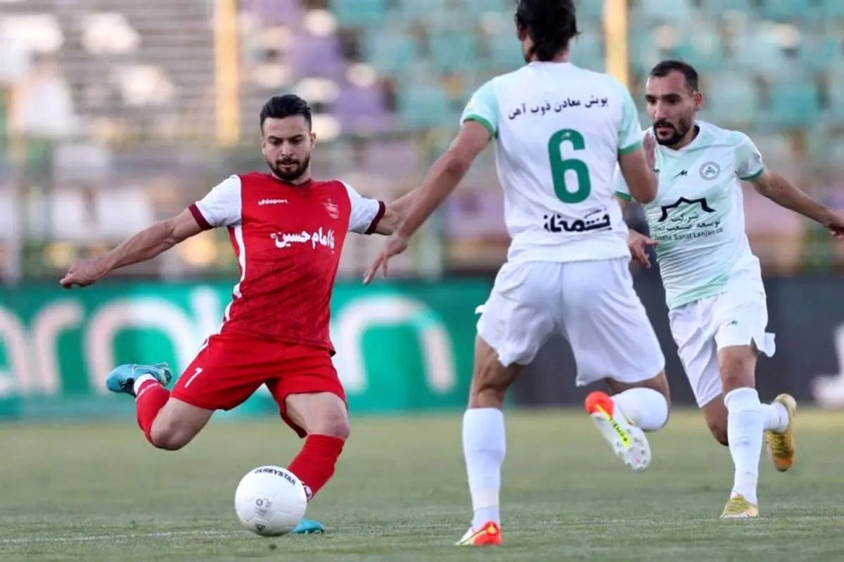 پرسپولیس ۱-۱ ذوب آهن؛ پایان نیمه اول