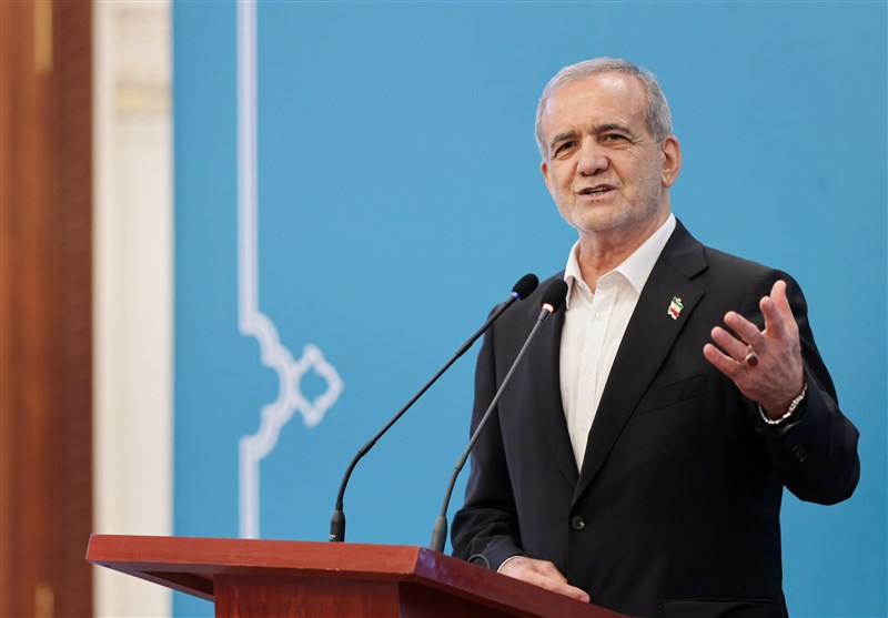 پزشکیان: دانشگاه بازیگر اصلی در حل بحران‌های کشور شود