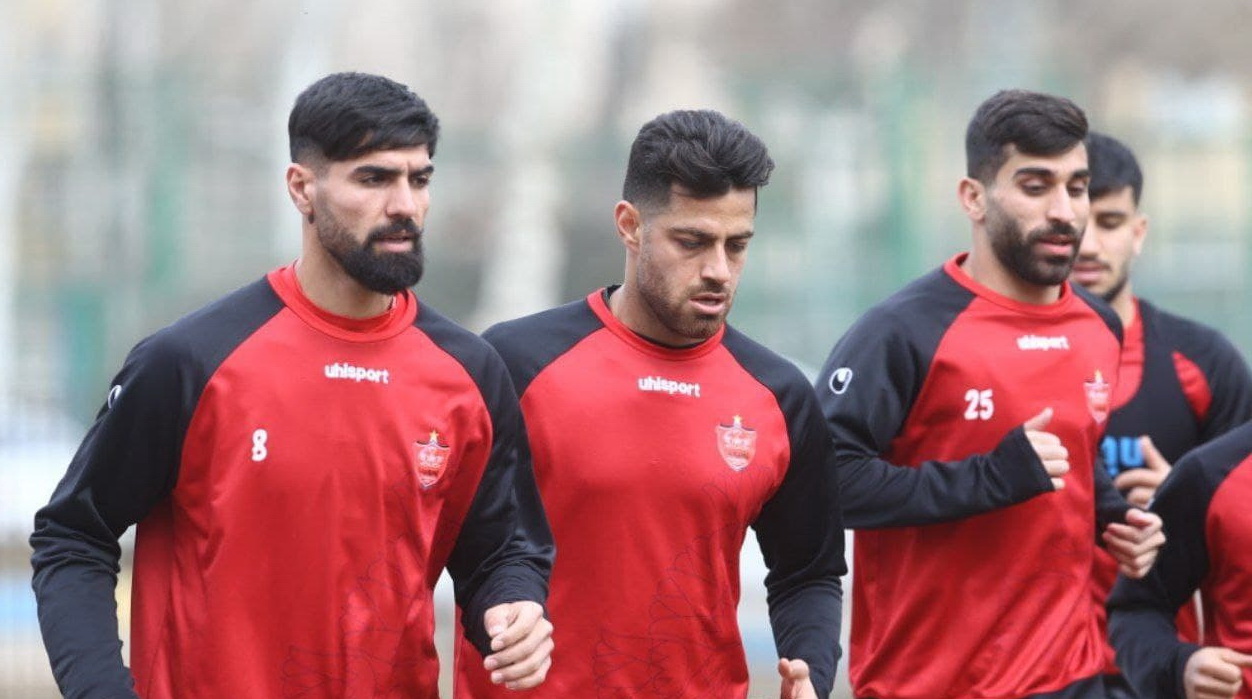پورعلی گنجی: به علاقه من به پرسپولیس شک نکنید/ در آینده پیراهن این تیم را بر تن می‌کنم