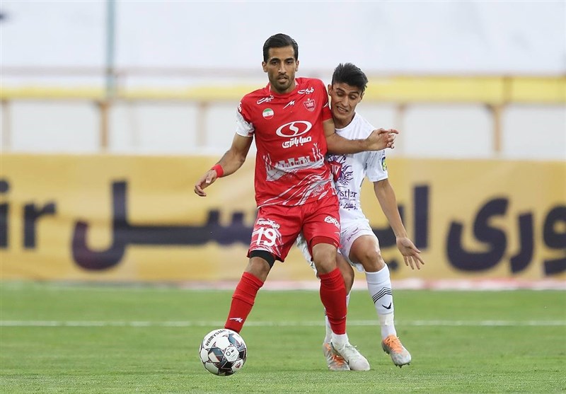 پوشش زنده|تساوی سپاهان و استقلال و توقف پرسپولیس تا دقیقه ۶۶