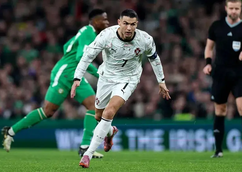 پیام انگیزشی رونالدو برای هم تیمی هایش در پرتغال + عکس