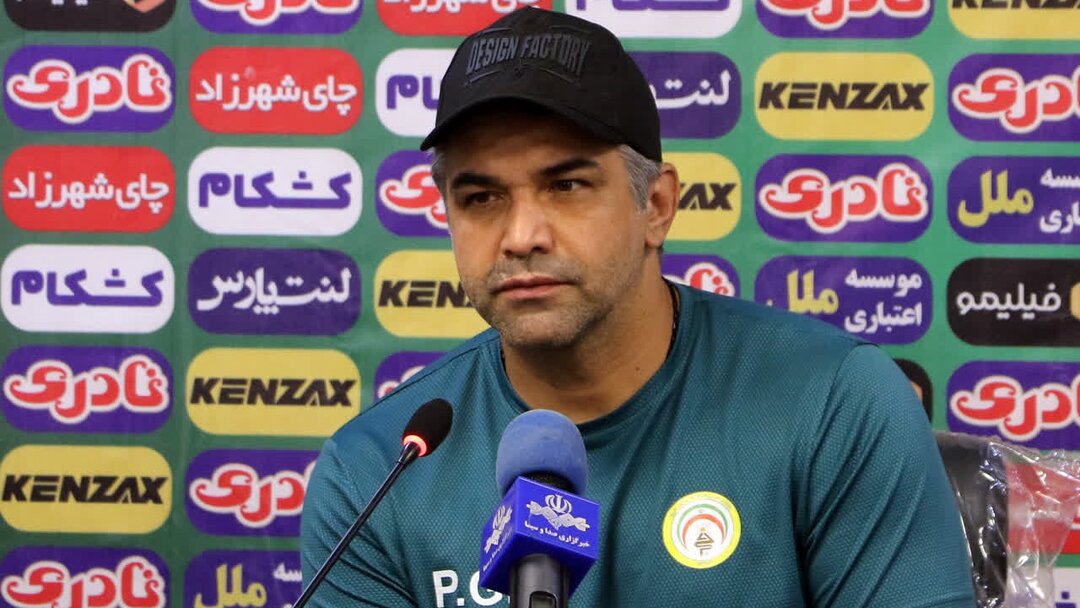 پیروز قربانی: تهمتها در فضای مجازی به بازیکنان فجر ناراحتکننده است پیروز قربانی: تهمتها در فضای مجازی به بازیکنان فجر ناراحتکننده است