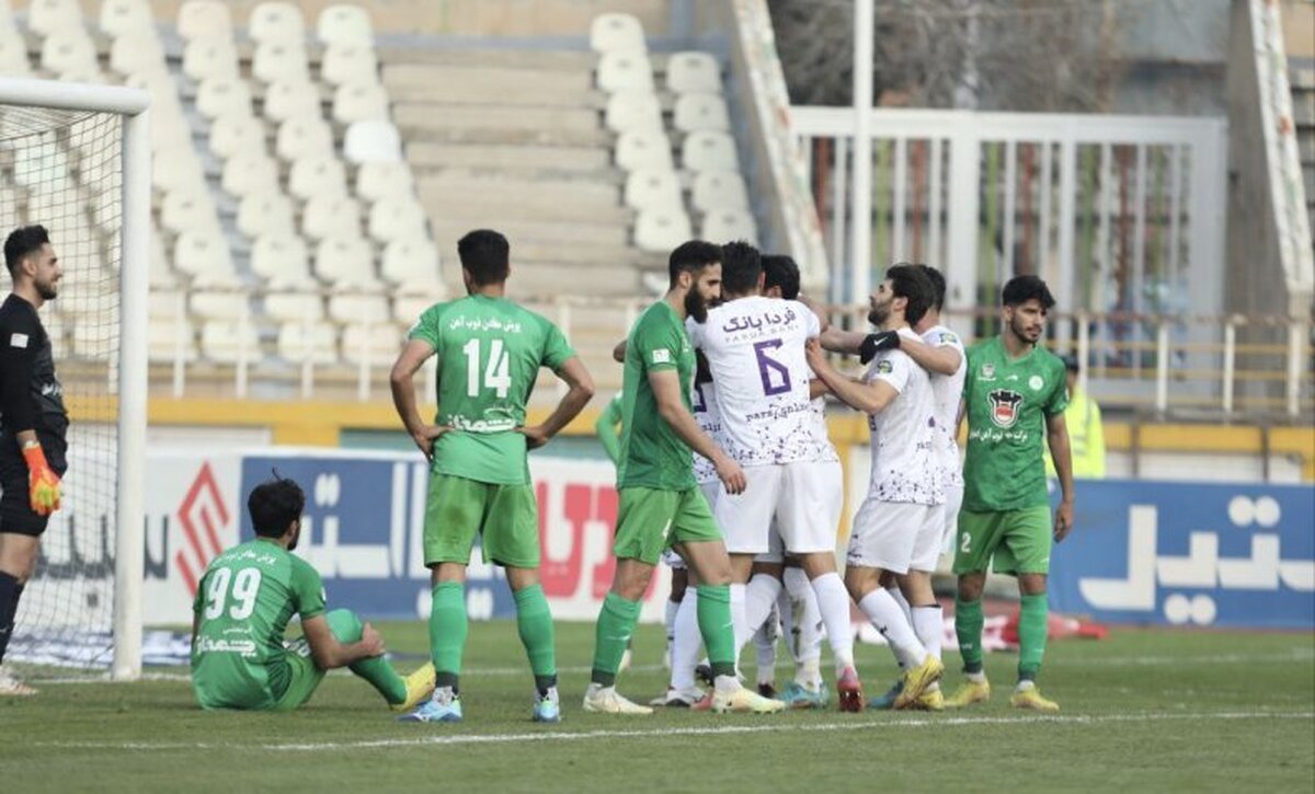 چک بازیکنان ذوب‌آهن برگشت خورد