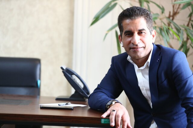 کامرانی‌فر: حفظ حرمت پیراهن ایران خط قرمز است/ بند قرارداد بازیکن با باشگاه ارتباطی به تیم ملی ندارد