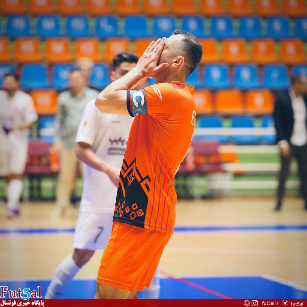 کاپیتان دوباره در فهرست مازاد!