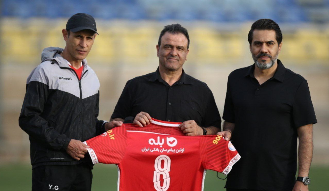 کرمانی‌مقدم: به پرسپولیس بازیکن انداختند!/ جام را آخر فصل می‌دهند نه الان