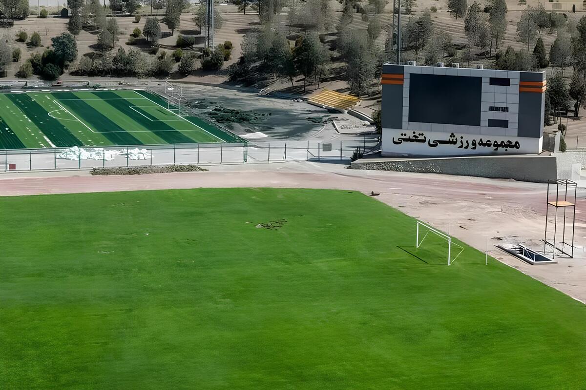 کوچ استقلال و پرسپولیس به تختی
