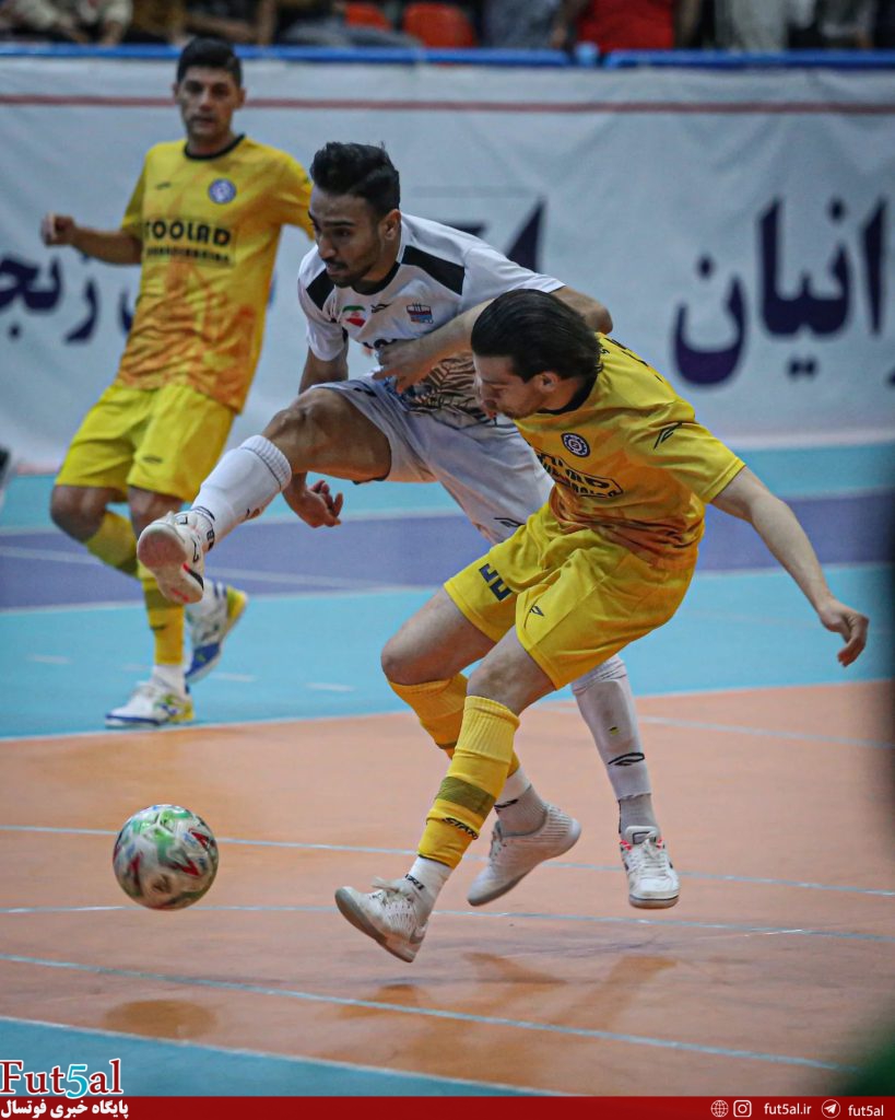 گزارش تصویری/ بازی تیم‌های فولاد هرمزگان و فولاد زرند