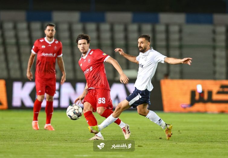 گزارش تصویری: بازی رفت پرسپولیس ۰-۰ ملوان