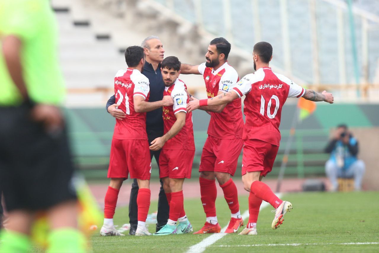 گزارش تصویری: بازی رفت پرسپولیس ۱-۰ هوادار