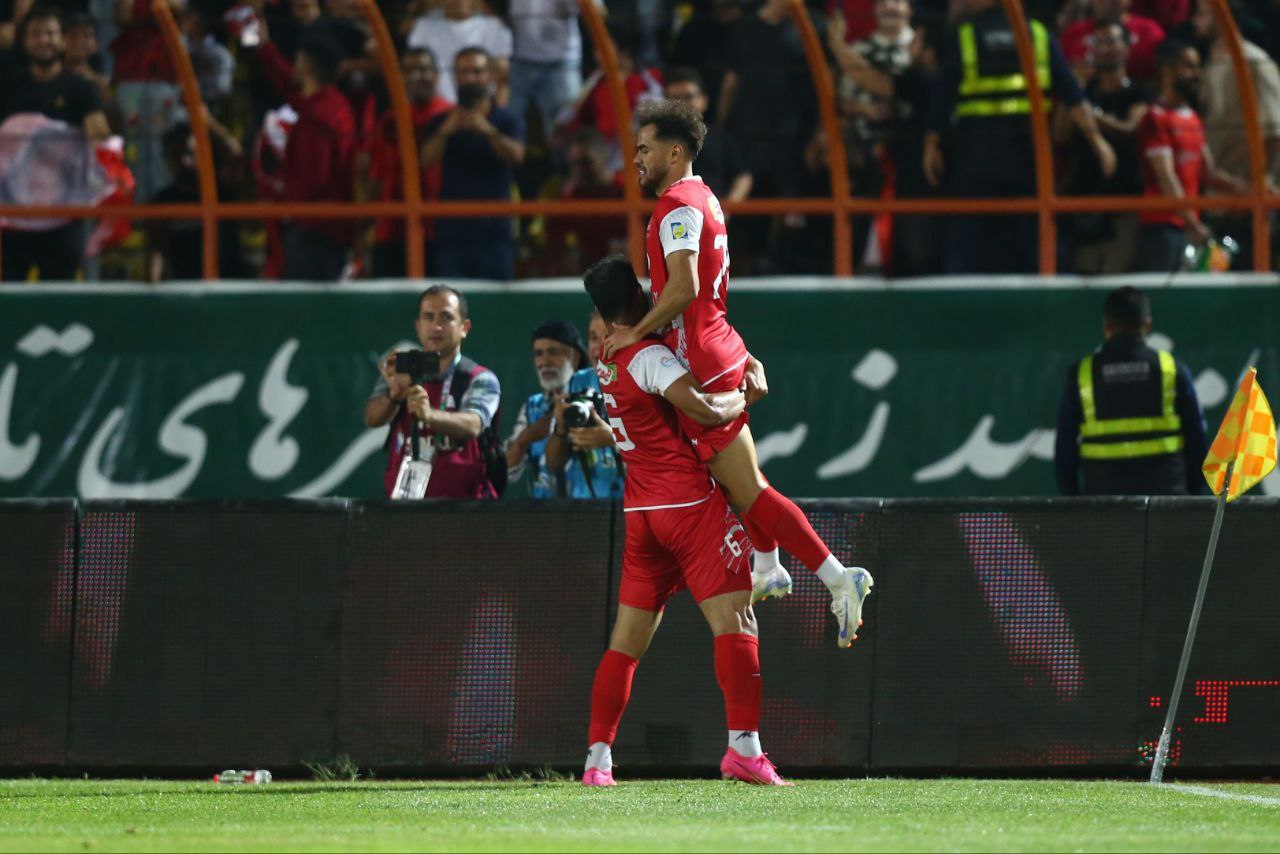 گزارش تصویری: بازی رفت پرسپولیس ۲-۰ فولاد