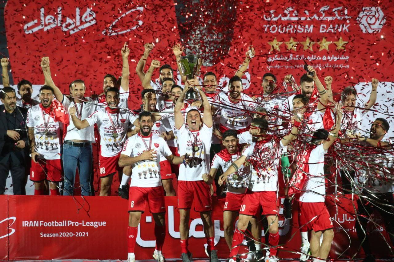 گزارش تصویری: جام گلات قهرمانی به پرسپولیس اهدا شد