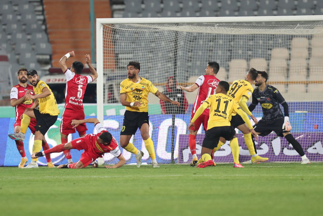 گزارش تصویری: مسابقه برگشت پرسپولیس – سپاهان