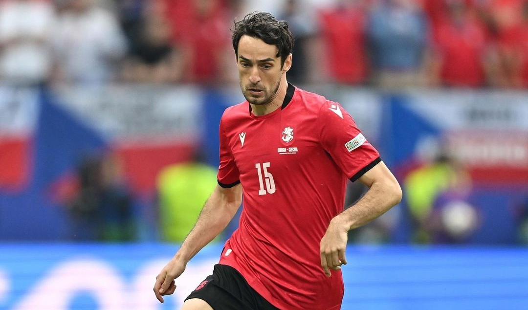 گولسیانی: از تیم‌های آسیایی و اروپایی پیشنهاد داشتم/ از نظر مالی با پرسپولیس راه آمدم