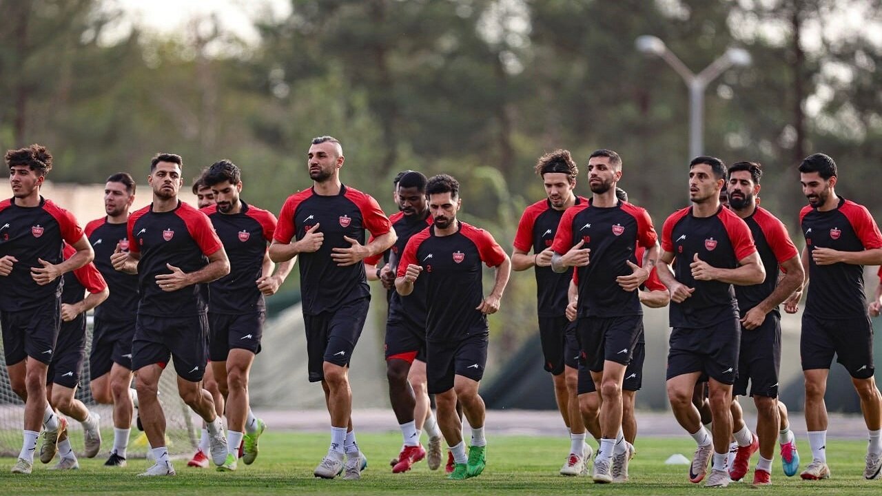یک روز مانده به شروع لیگ ، پرسپولیس بحرانی شد | ستاره‌های سرخ در شوک!