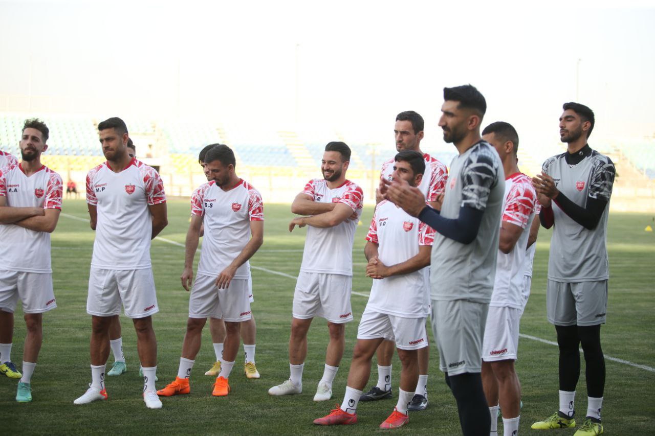 یک هافبک جوان در تمرین پرسپولیس حاضر می‌شود